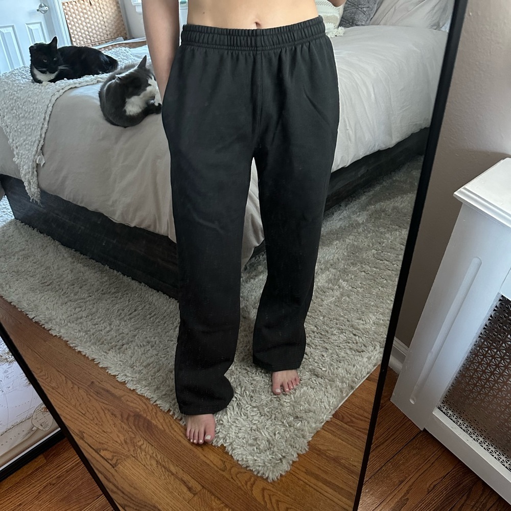 Brandy Melville Wide Sweatpants